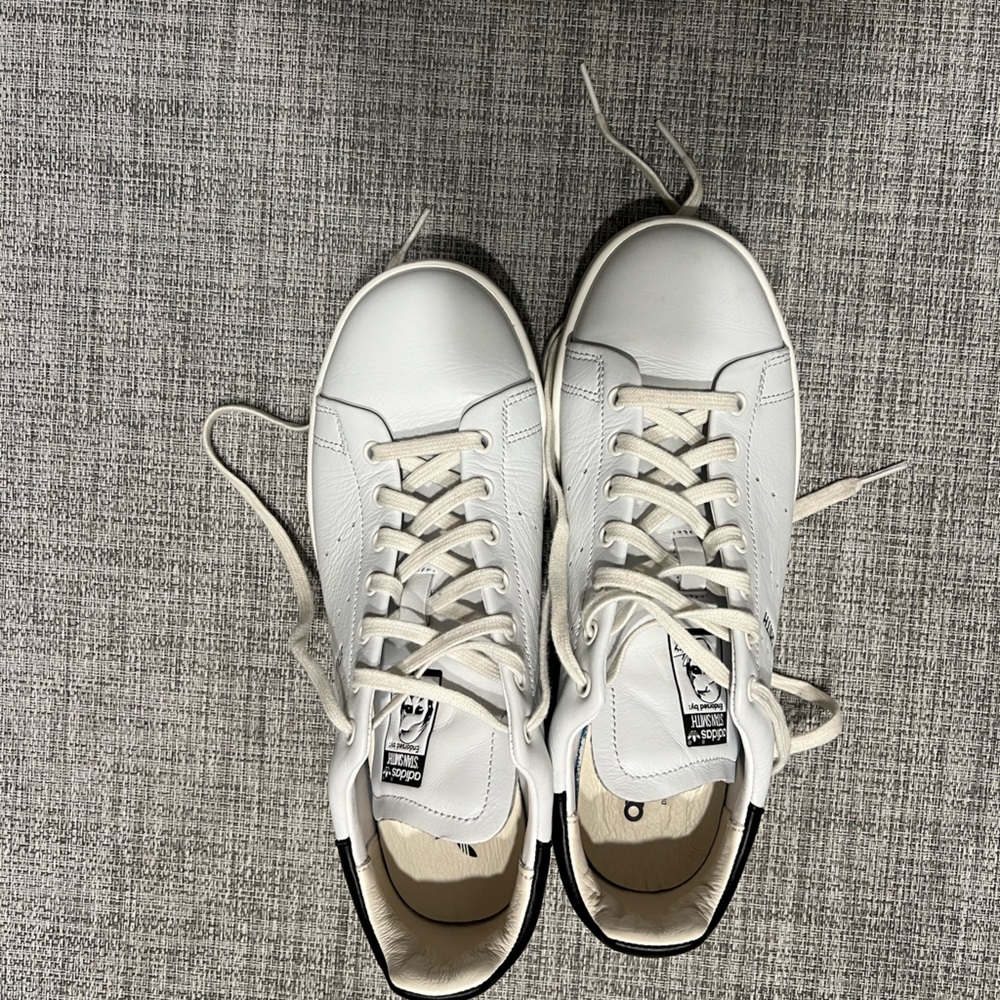 Adidas Stan Smith Lux Unisex Leather Sneakers 
Men size 7/Women size 8